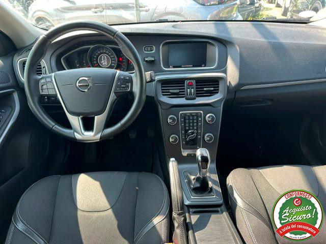 VOLVO V40 T2 Business