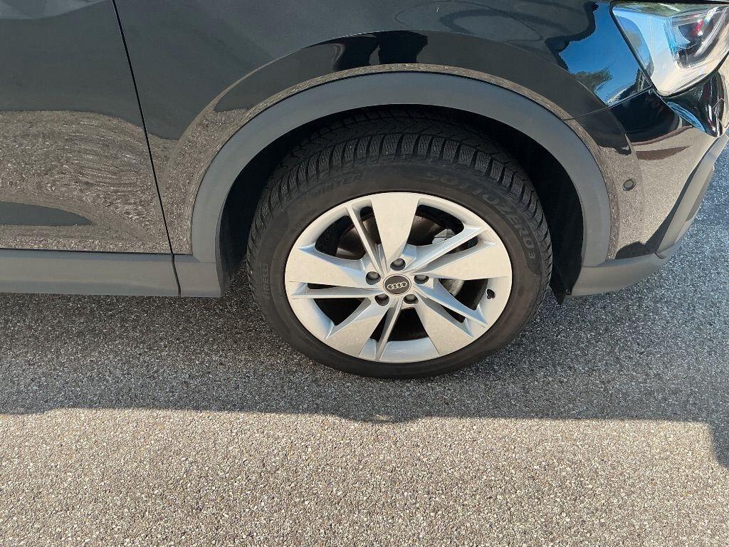 Audi Q2 30 TDI S tronic Business