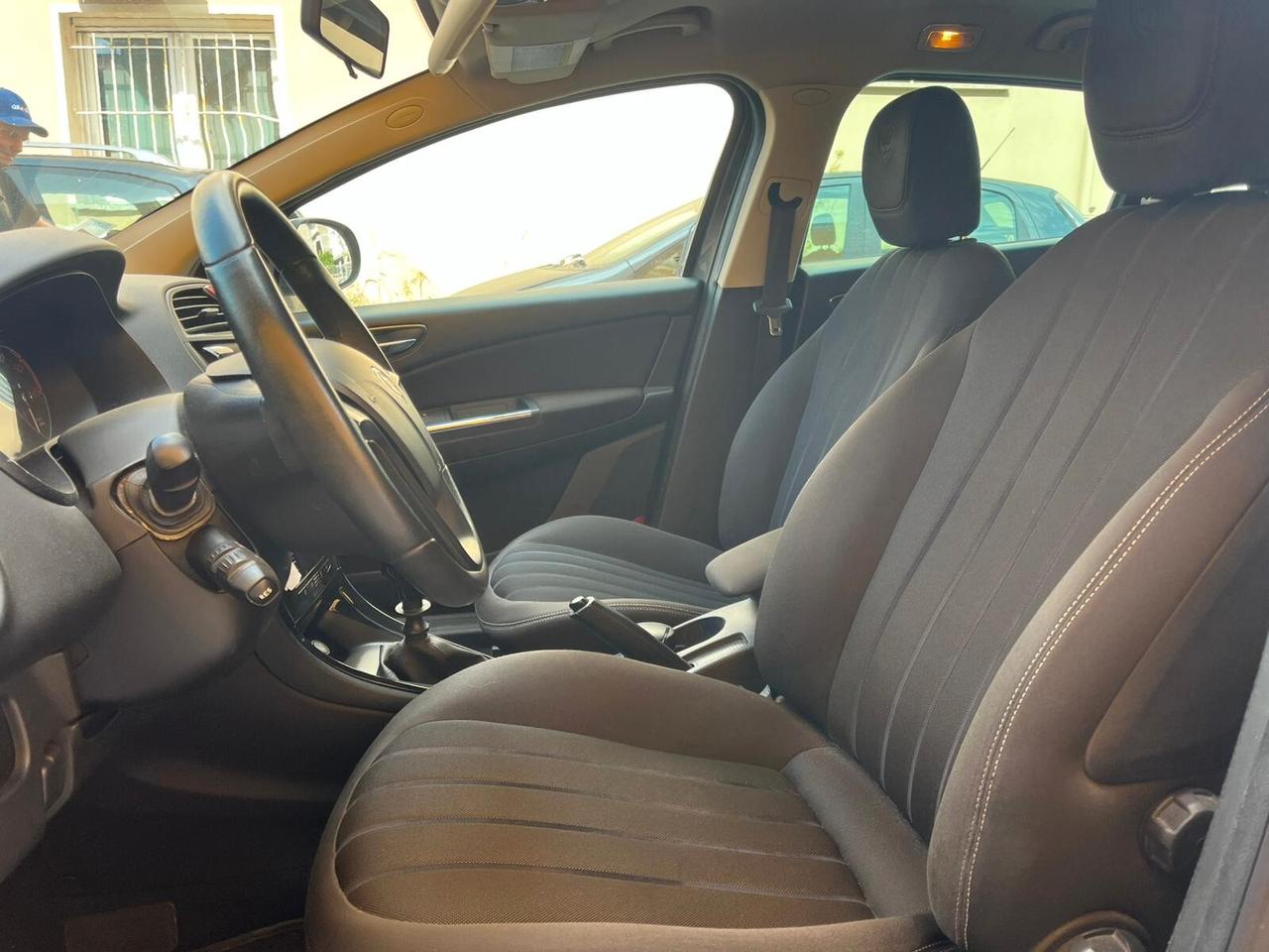 Lancia Delta 1.6 MJT DPF Silver 105cv 2014