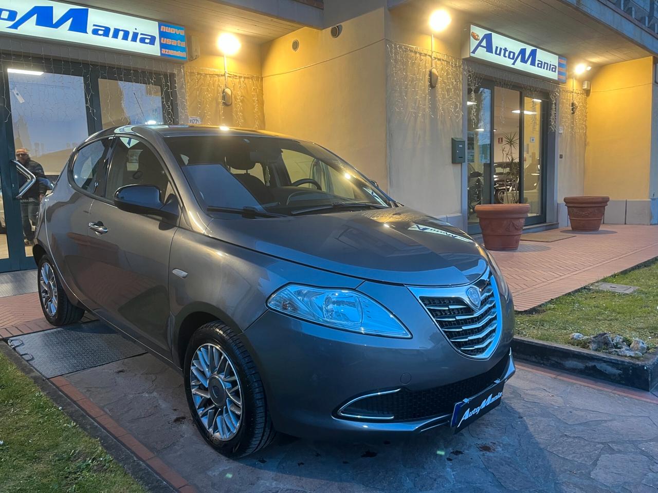 Lancia Ypsilon 1.3 MJT 16V 95 CV 5 porte S&S Gold