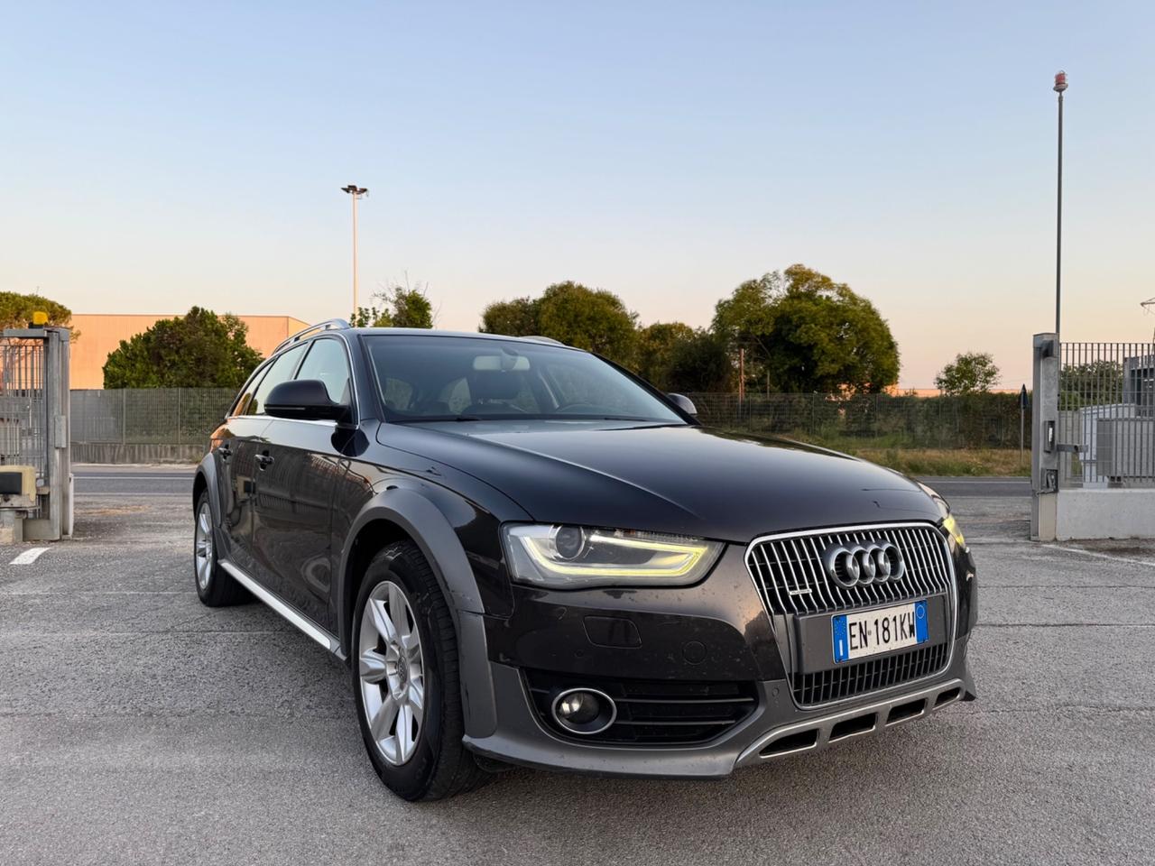 AUDI A4 ALLROAD 2.0 Tdi 177 CV S-Tronic- Led Navi
