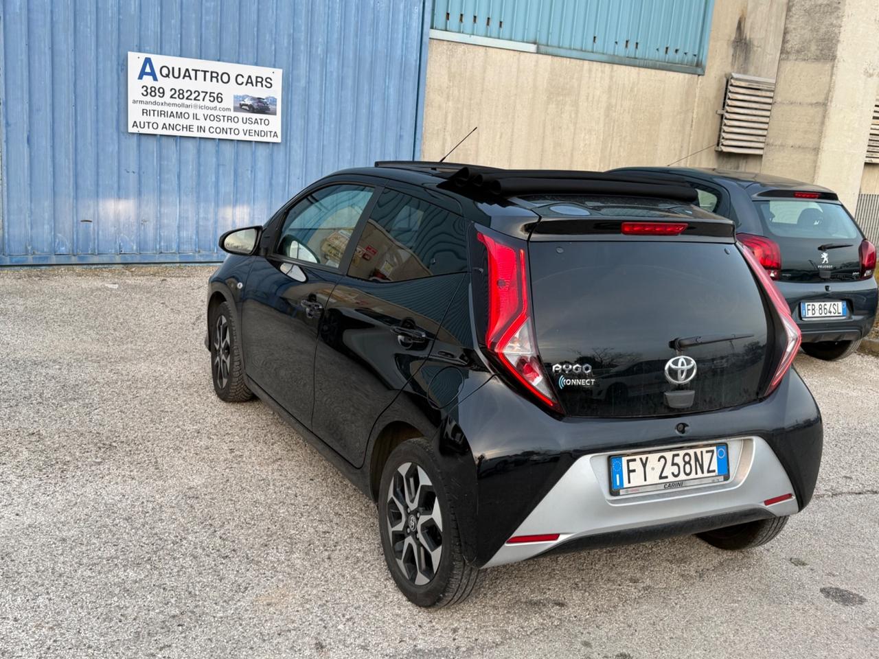Toyota Aygo Connect 1.0 VVT-i 72 CV 5 porte x-cite