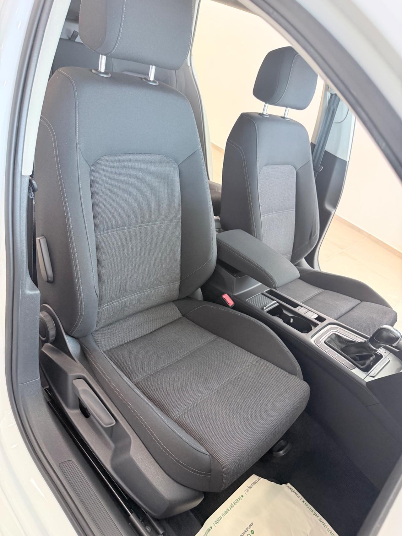 Volkswagen Passat Variant 1.6 TDI SCR DSG Business BMT