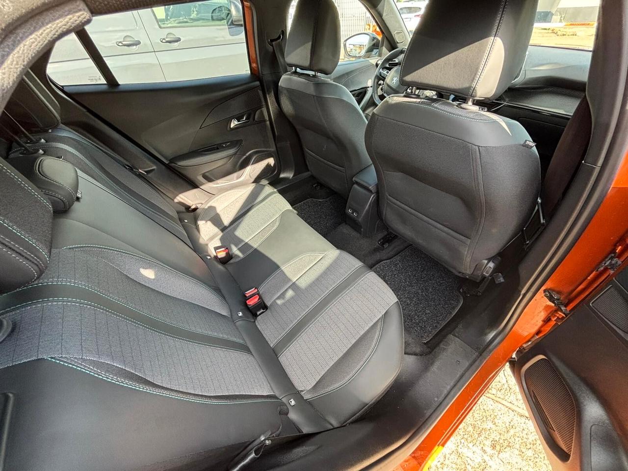 Peugeot 2008 PureTech 100 S&S Allure Pack MY 2023