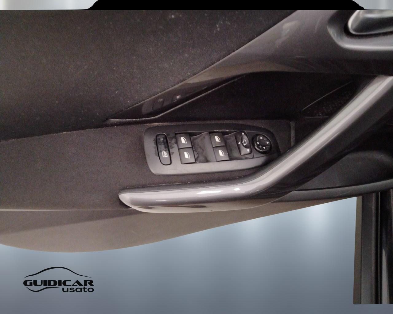 PEUGEOT 2008 - 2008 1.2 puretech Active 82cv my16
