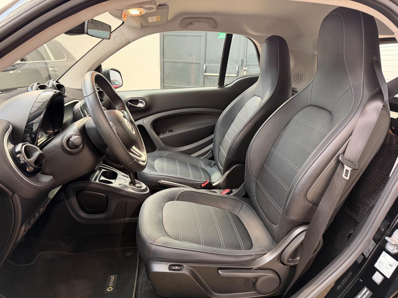 Smart ForTwo TAGLIANDI MERCEDES-PARI AL NUOVO-SCHERMO