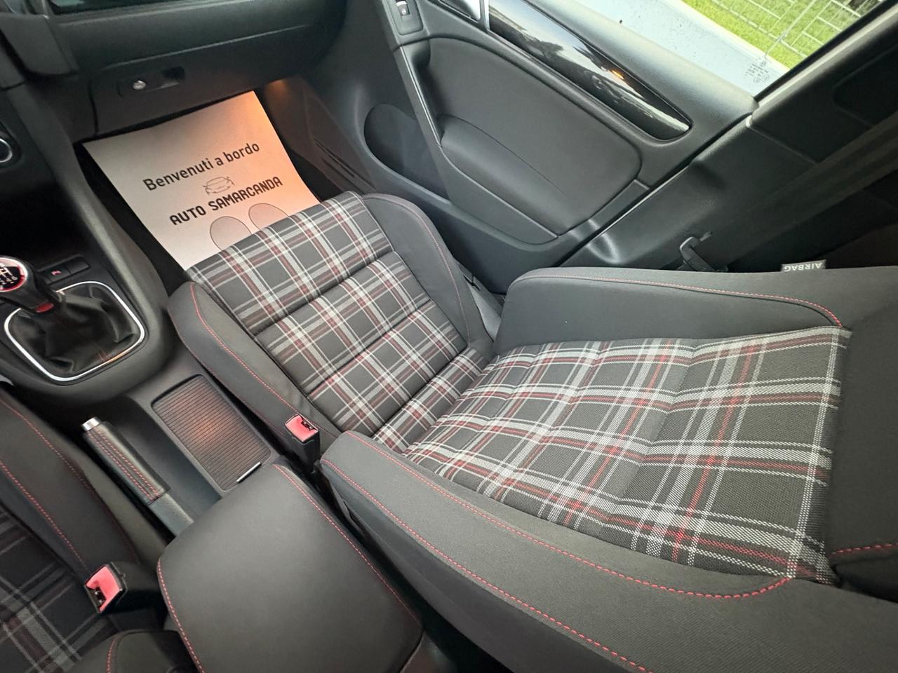 Volkswagen Golf GTI 2.0 TSI 5p.