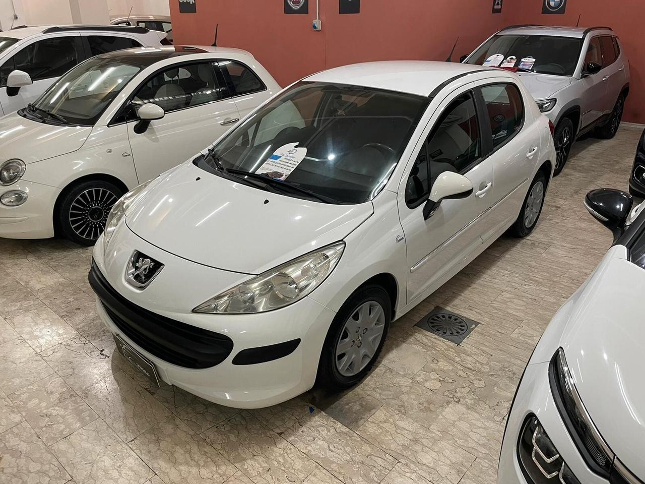 Peugeot 207 1.4 8V 75CV 5p. Active