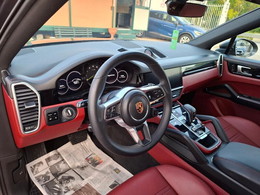 Porsche Cayenne Coupé 3.0 V6 E-Hybrid
