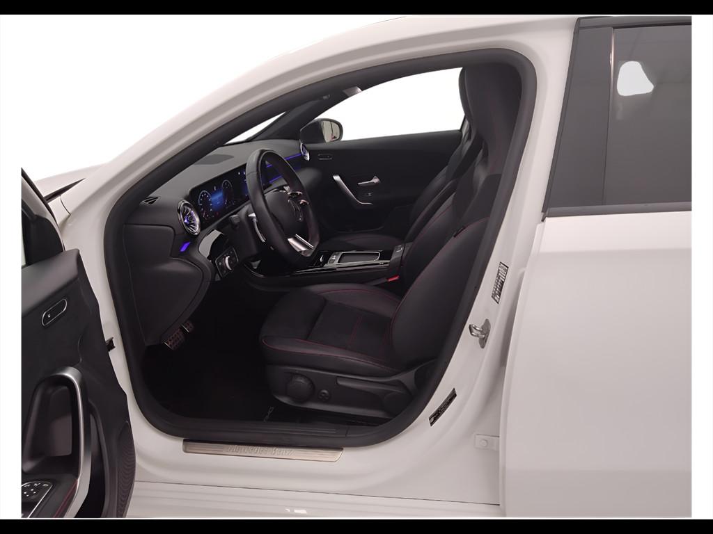 Mercedes-Benz Classe A - W177 2018 - A 180 d Premium auto