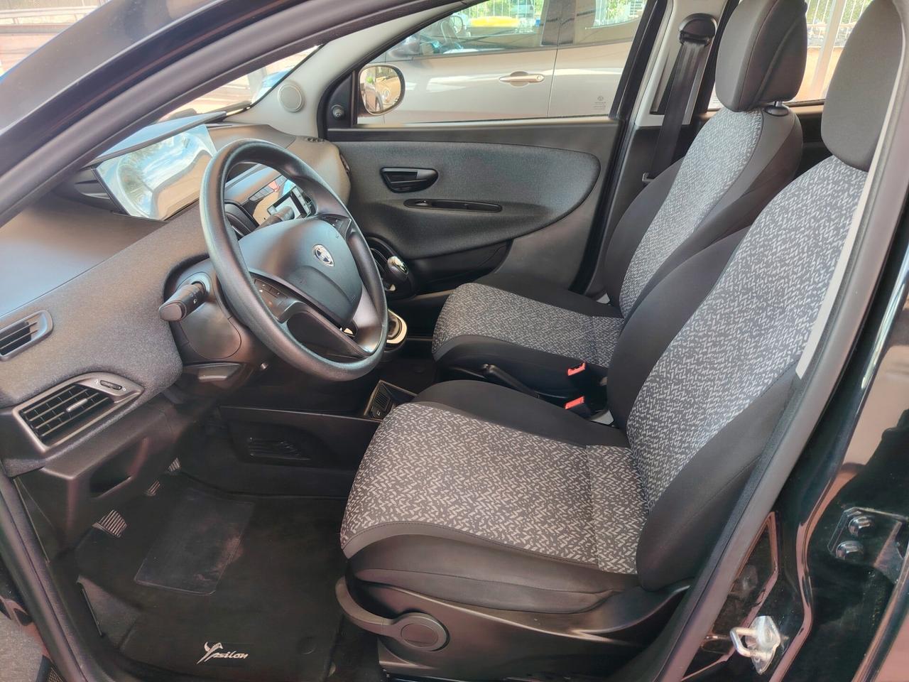 Lancia Ypsilon 1.2 69 CV GPL Ecochic Gold 2019