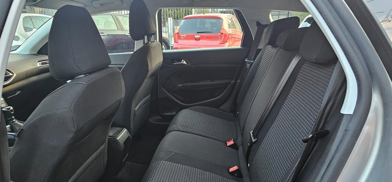 Peugeot 308 Blue HDi 130 SW Allure