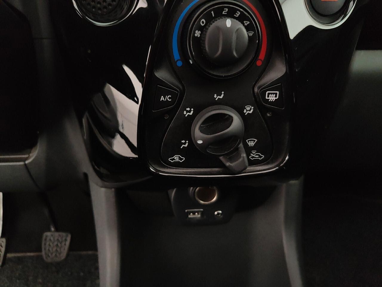 Citroen C1 Airscape VTi 72 S&S 5 porte Shine