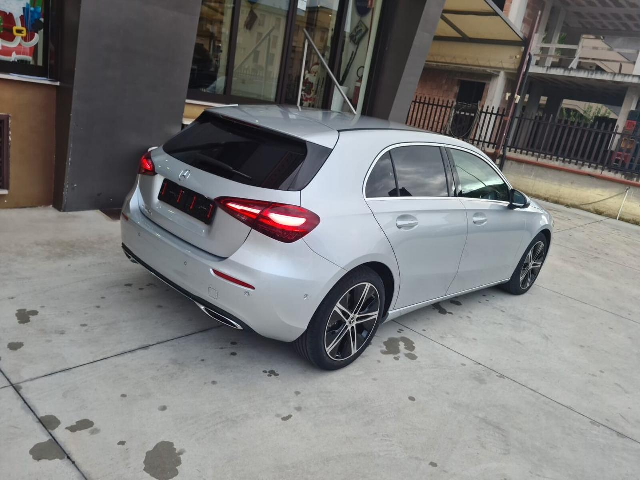 Mercedes-benz A 180 A 180 d Automatic Advanced