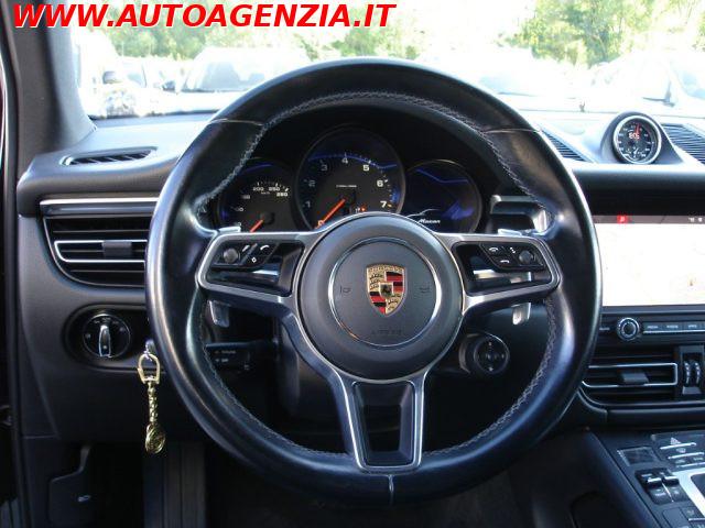 PORSCHE Macan 2.0 S