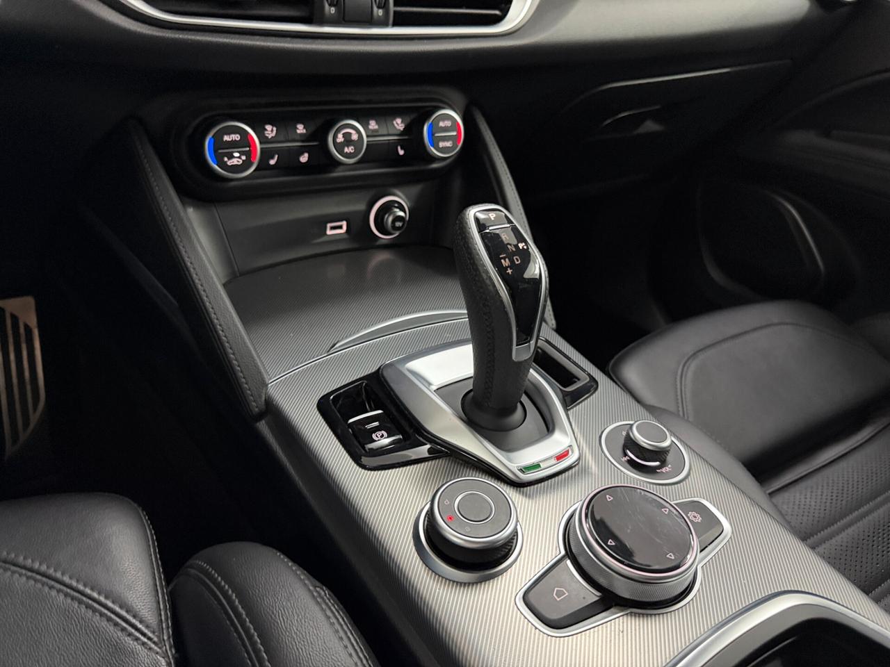 Alfa Romeo Stelvio 2.2 TD 210 CV VELOCE AT8 Q4 KIT DISTRIBUZIONE ESEGUITO UNICO PROPRIETARIO