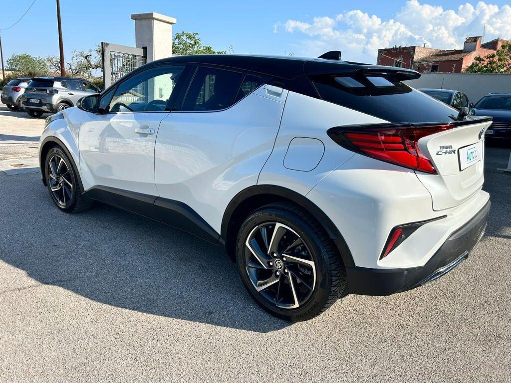 Toyota C-HR 2.0 Hybrid E-CVT Style