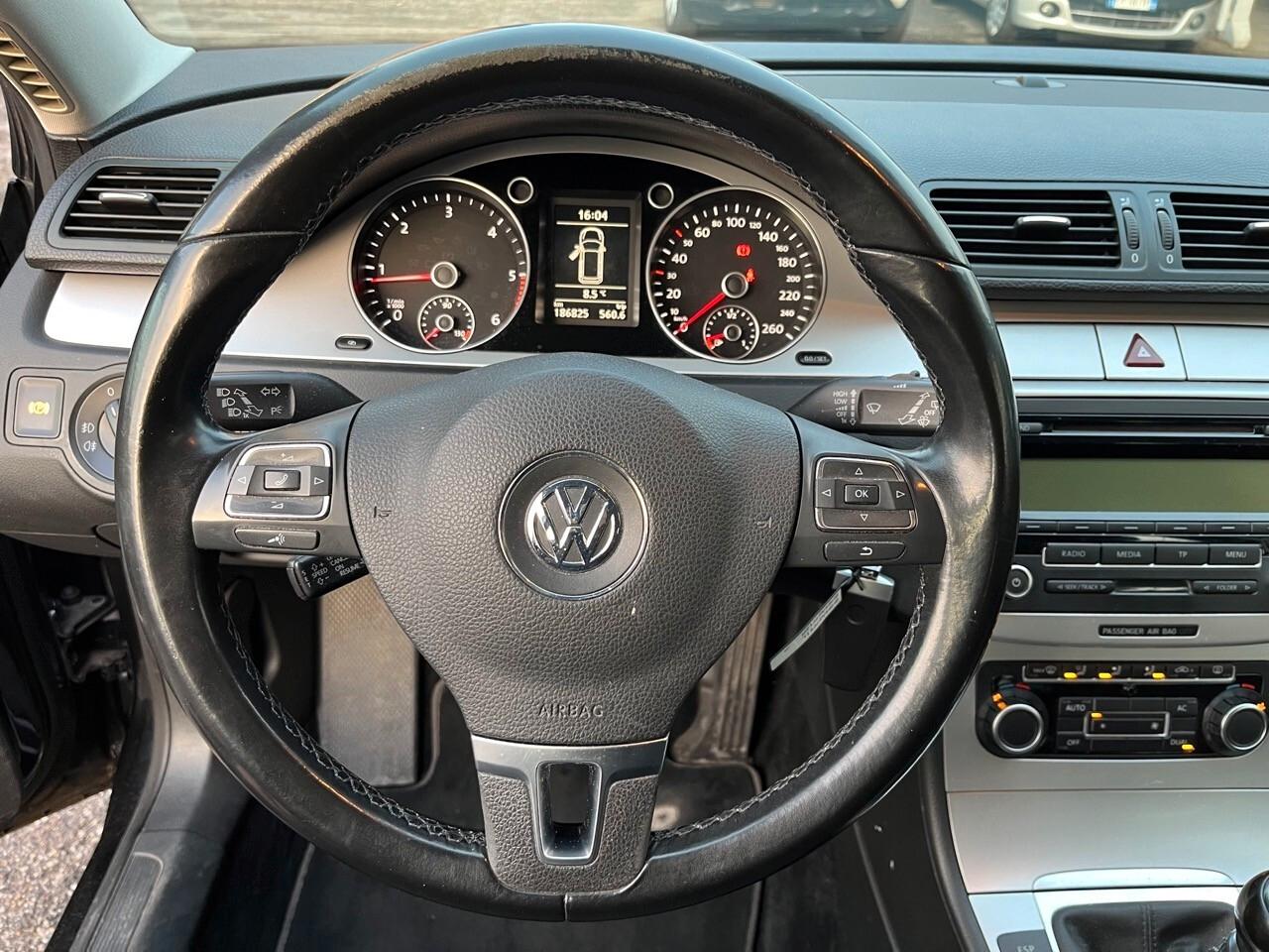 Volkswagen Passat 2.0 TDI DPF Var. Comfortline