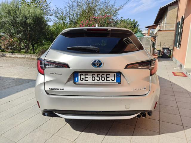 TOYOTA Corolla Touring Sports 2.0 Hybrid Lounge
