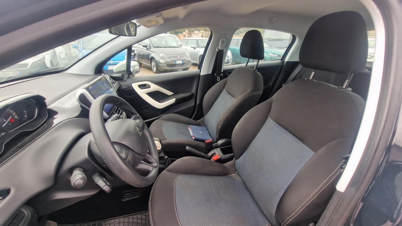 Peugeot 208 PureTech 82 5 porte Allure