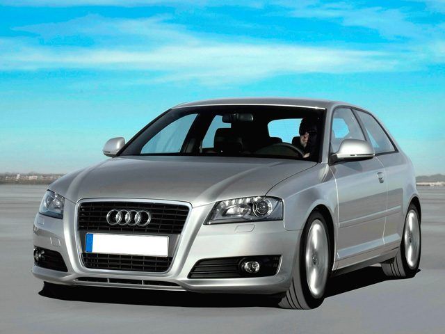 AUDI A3 1.6 TDI 105 CV CR Ambition