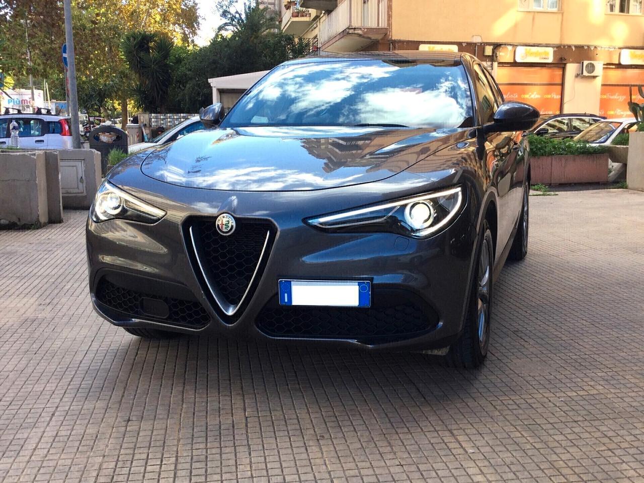 Alfa Romeo Stelvio 2.2 Turbodiesel 160 CV AT8 RWD Business