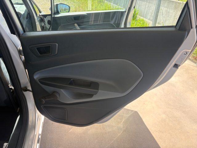 FORD Fiesta 1.2 82CV 5 porte OK NEOPATENTATI EURO 5 BENZINA