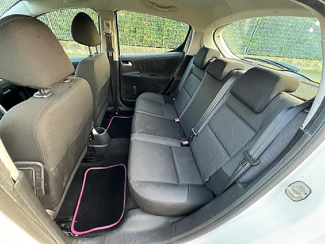 Peugeot 207 1.4 Benzina Ok Neopatentati