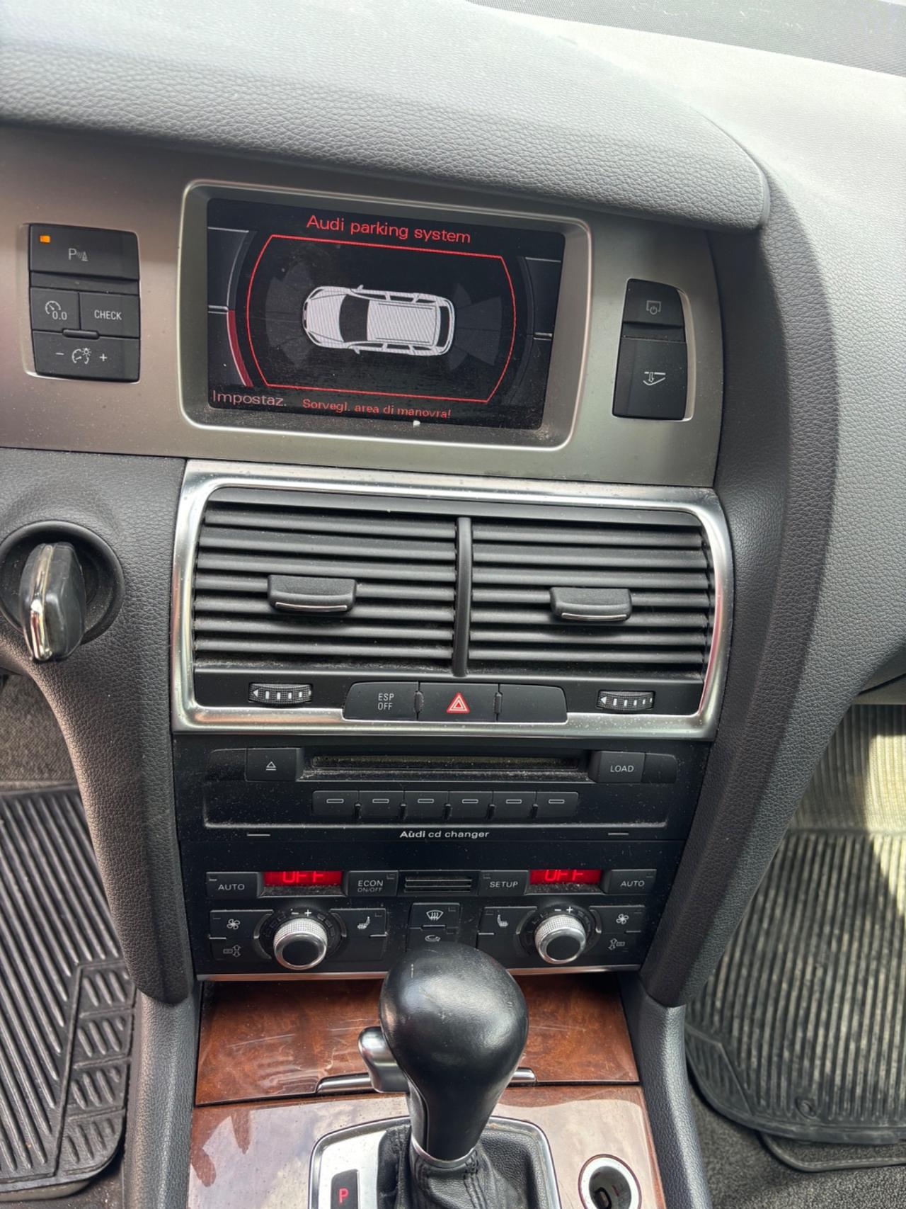 Audi Q7 3.0 V6 TDI 233CV quattro tiptronic