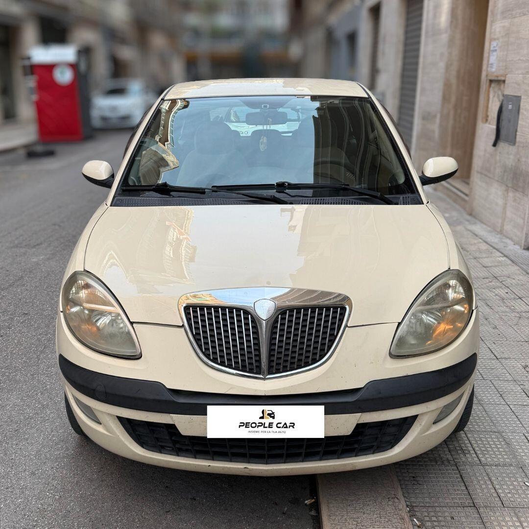 Lancia Ypsilon 1.2 GPL