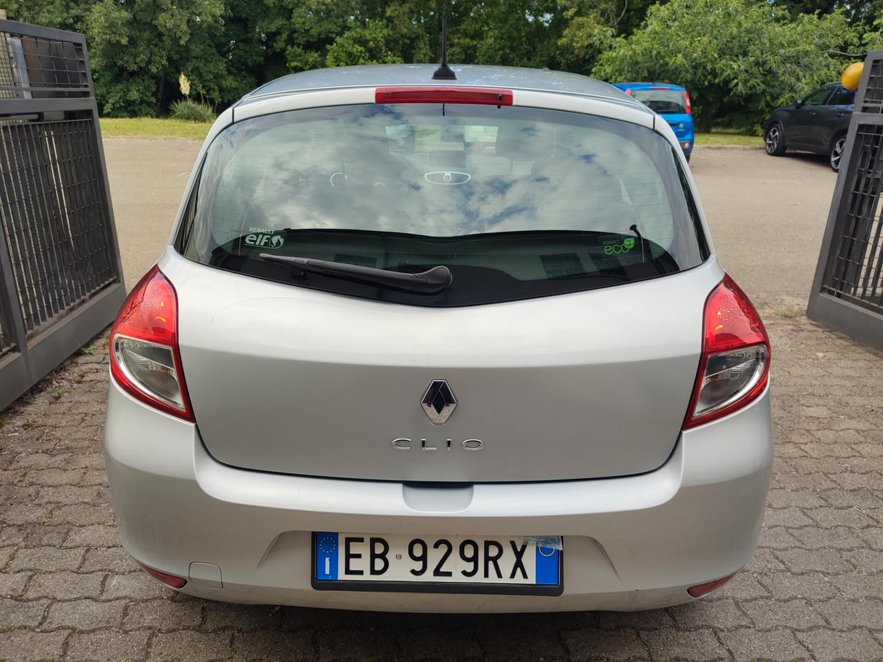 RENAULT CLIO DEL 2010 1.2BENZINA MOLTO BELLA