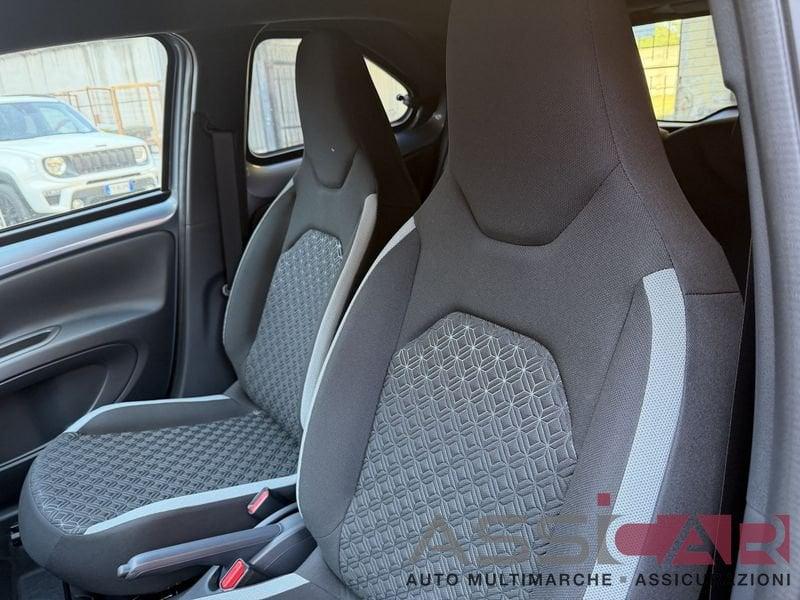 Toyota Aygo X 1.0B (72 CV) Active S-CVT