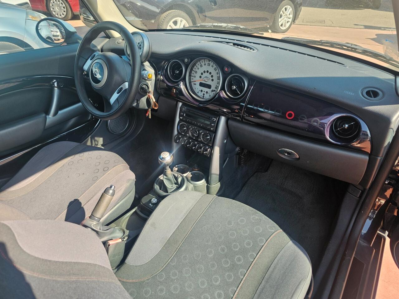 Mini Mini 1.4 tdi One D Seven