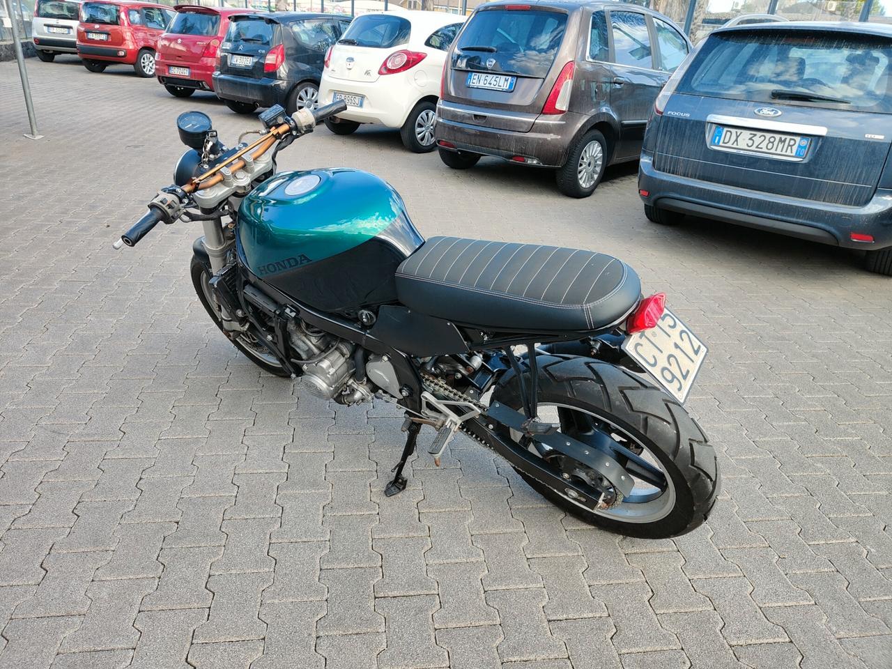 Honda CBR 600 F cafè Racer strorica