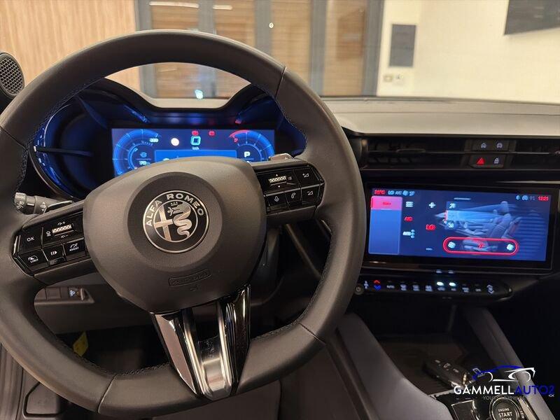 Alfa Romeo Junior Ibrida 1.2 136CV Hybrid eDCT6 ibrida