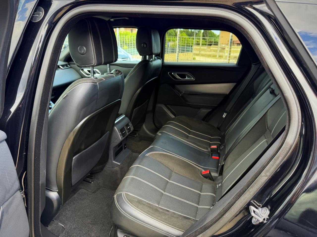 Land Rover Range Velar 2.0D I4 240 CV R-Dynamic
