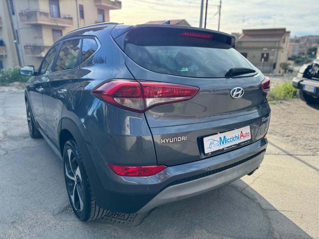 HYUNDAI TUCSON 2.0 CRDI 136 CV 4WD X-POSSIBLE FULL