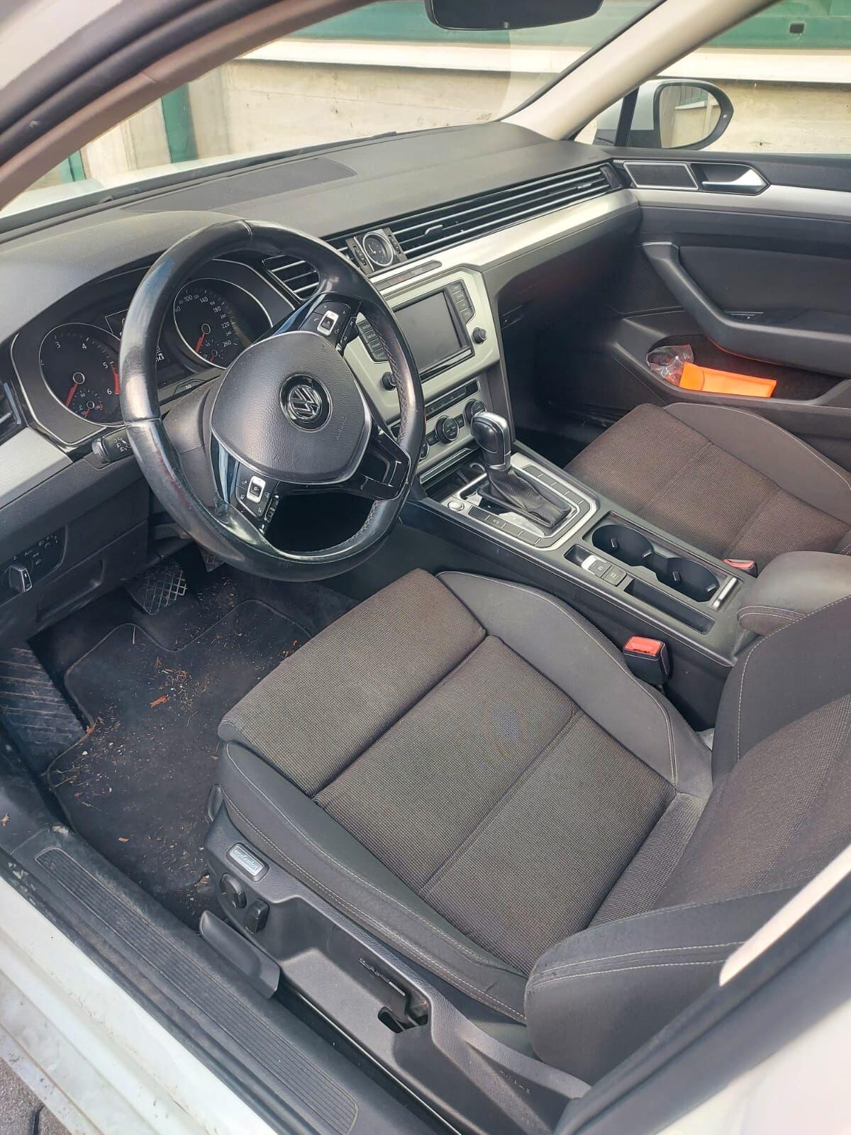 Volkswagen Passat 2.0 TDI DSG Comfortline BlueMotion Technology