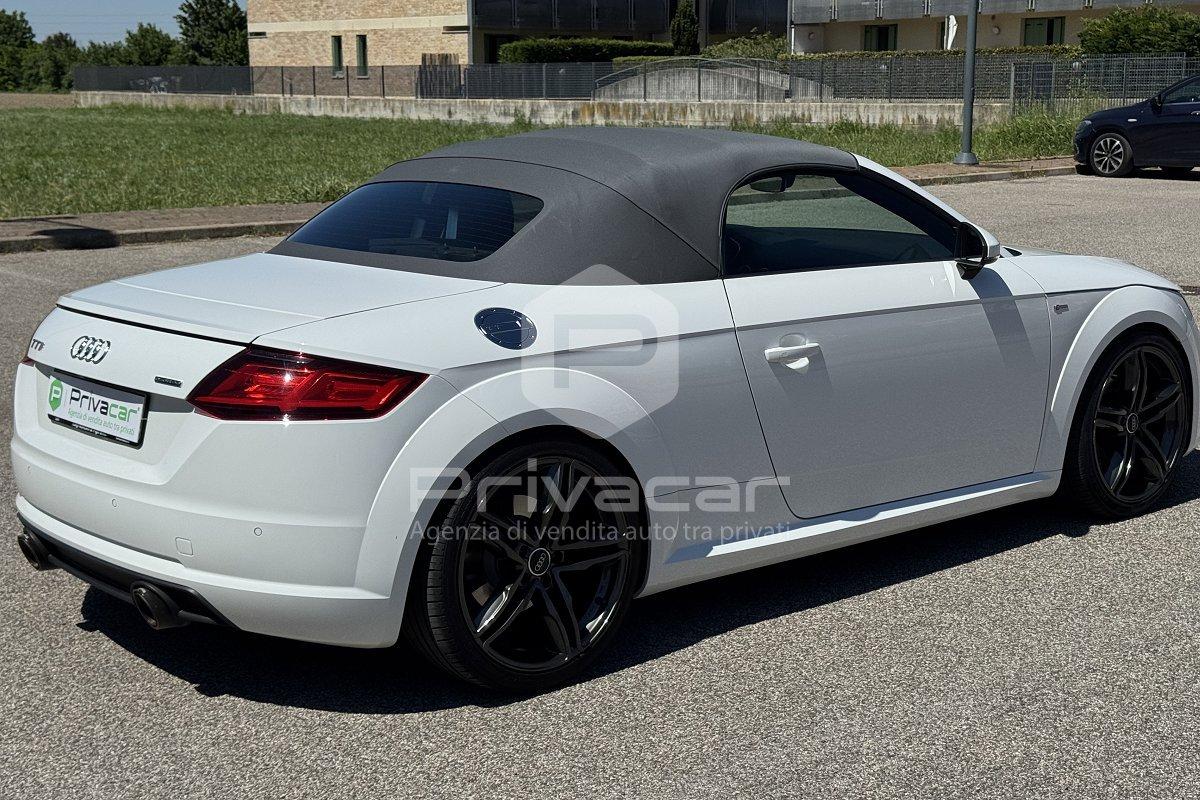 AUDI TT Roadster 2.0 TFSI quattro S tronic S line