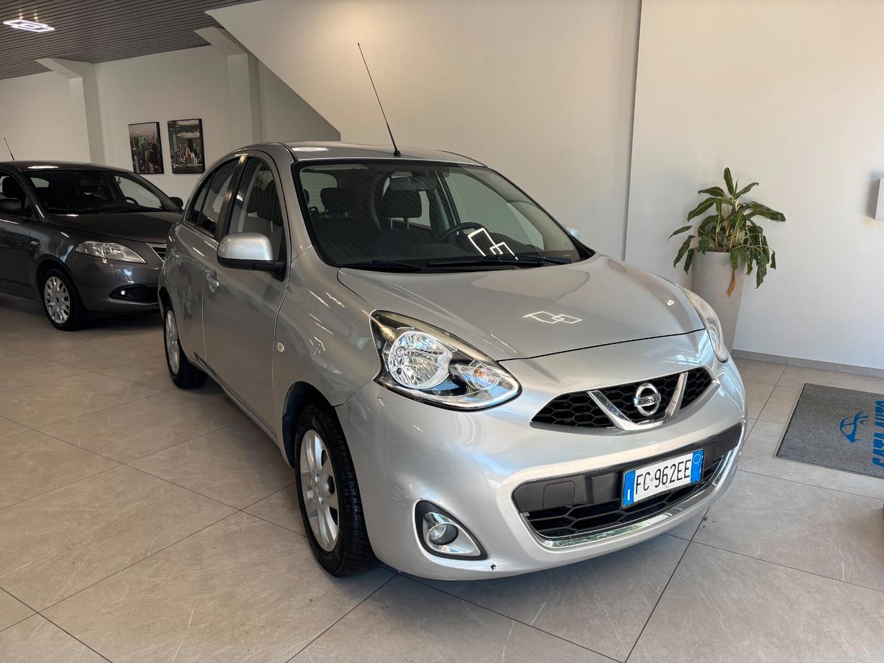 Nissan Micra 1.2 12V 5 porte Tekna