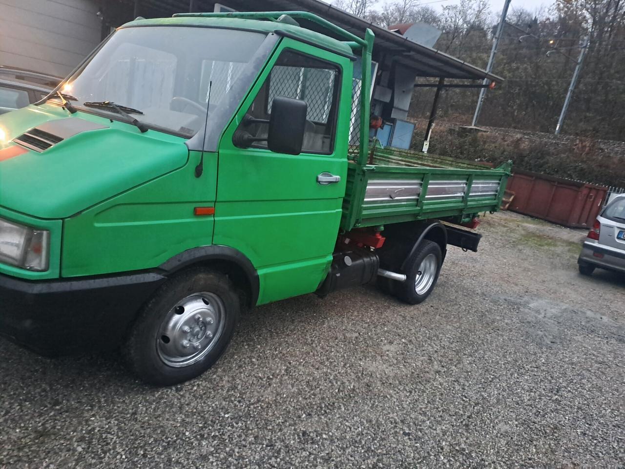 Iveco Daily 35.8 2.5 Diesel RIBALTABILE