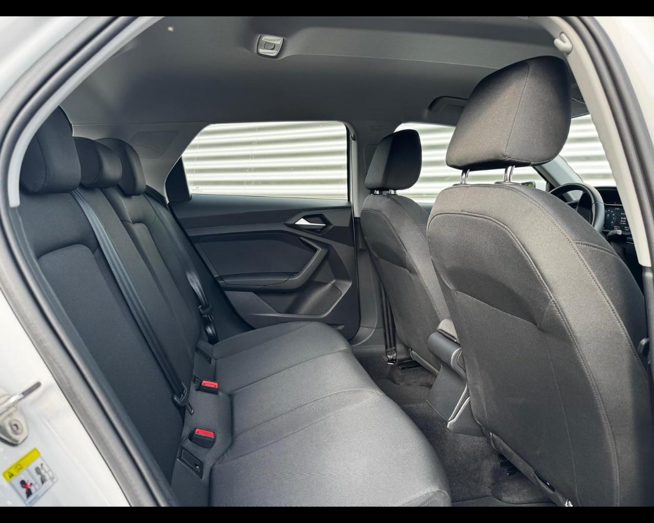AUDI A1 SPORTBACK 25 TFSI BUSINESS