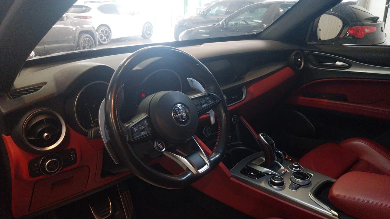 Alfa Romeo Stelvio 2.2 CC 210 CV AT8 Q4 Veloce