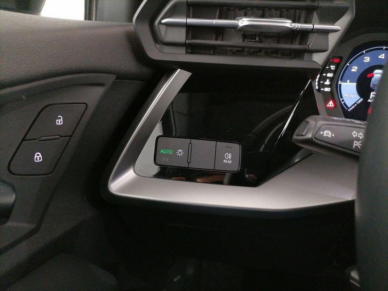 Audi A3 Sportback 30 1.0 tfsi mhev S line edition s-tronic
