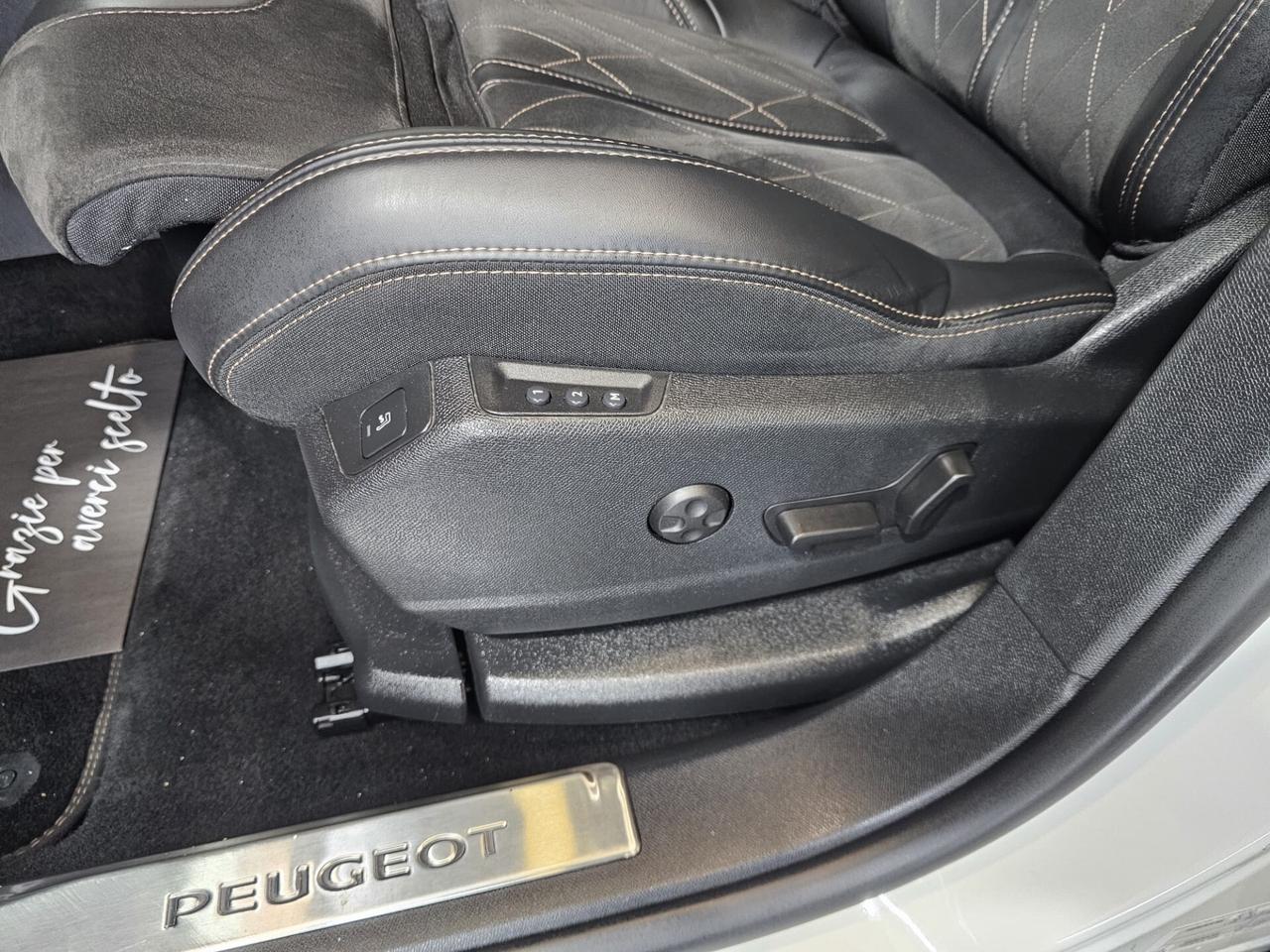 Peugeot 3008 BlueHDi 180cv GT line Automatico