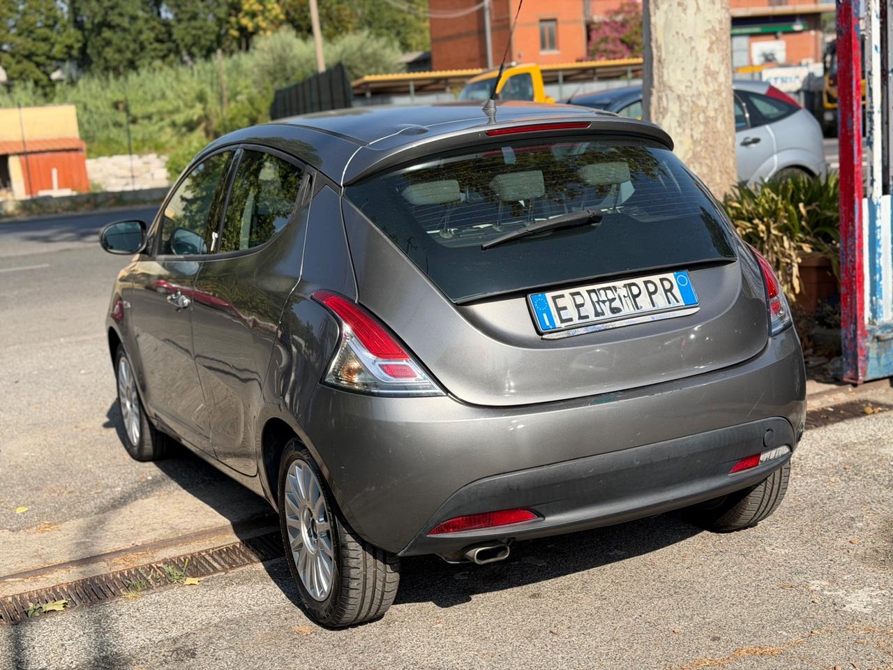 Lancia Ypsilon 1.2 69 CV 5 porte GPL Ecochic Elefantino