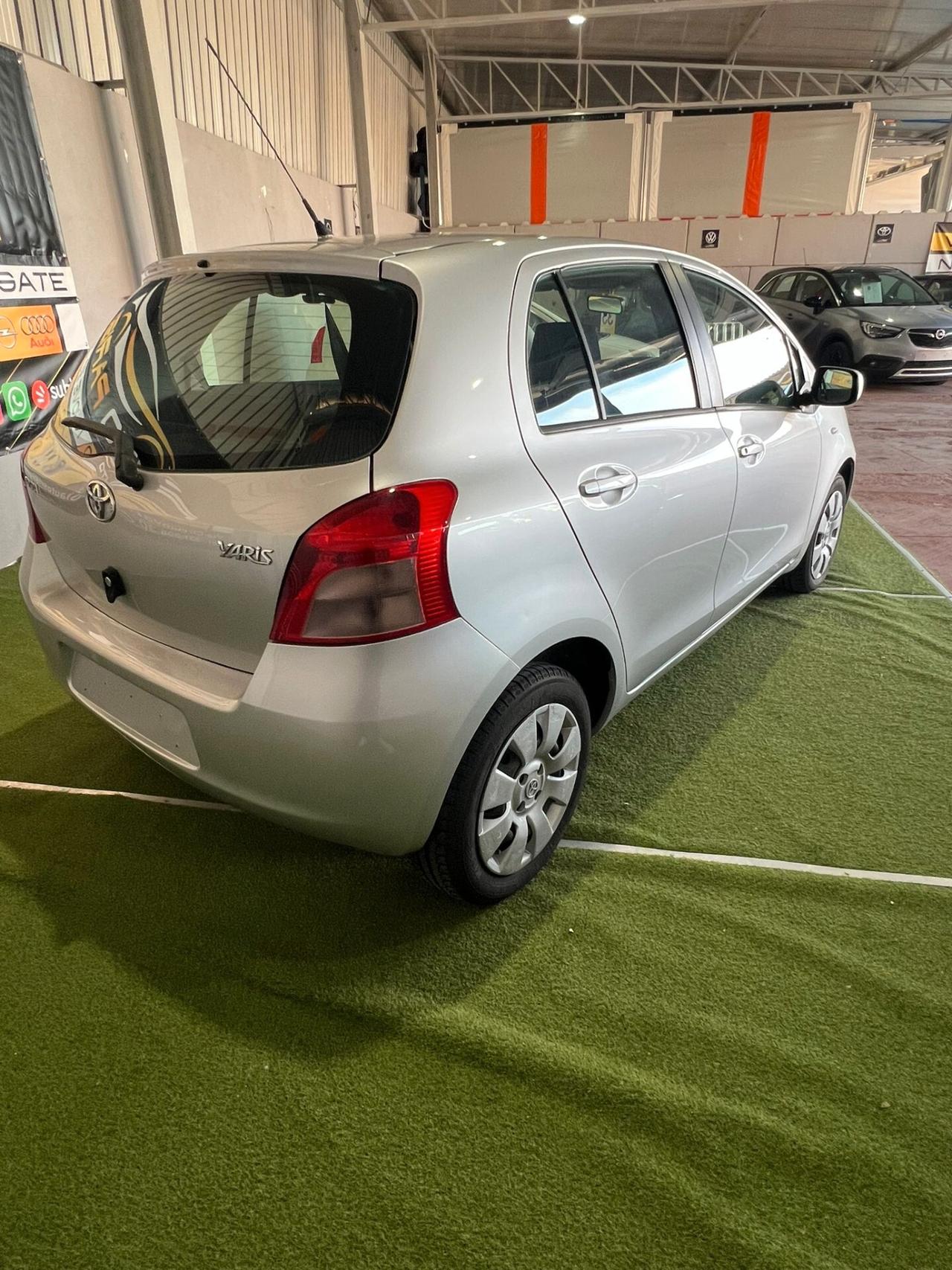 Toyota Yaris 1.3 5 porte Navi