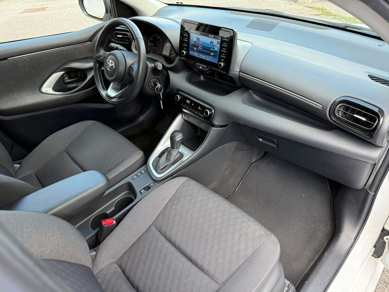 Toyota Yaris 1.5 Hybrid 5 porte Business