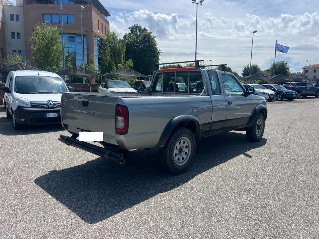 NISSAN Pick Up 2.5 TD King Cab 4 X4 CON RIDOTTE