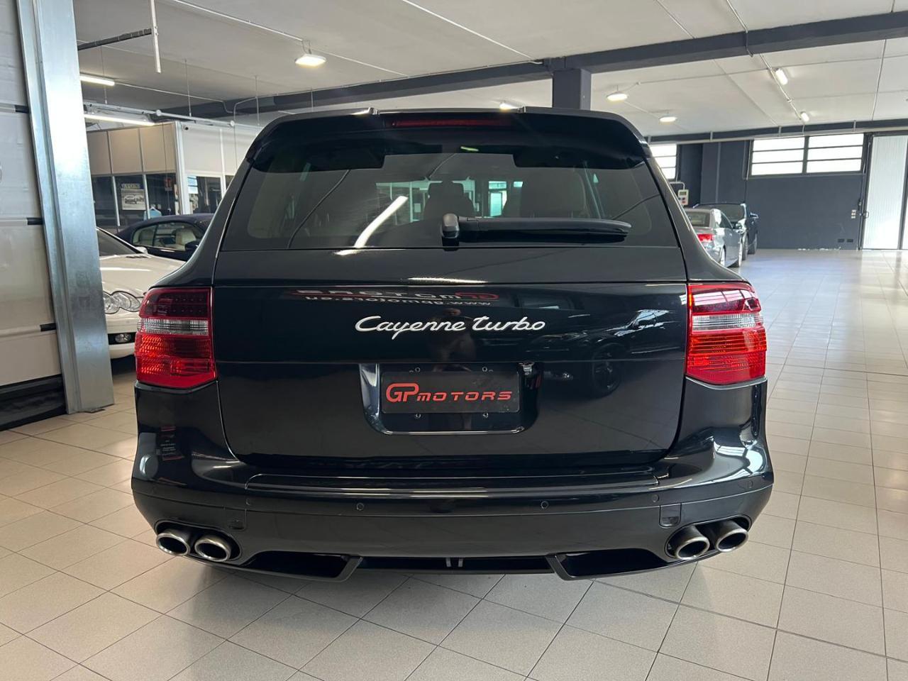 Porsche Cayenne 4.8 Turbo
